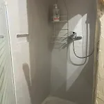 Y&r Apartment *